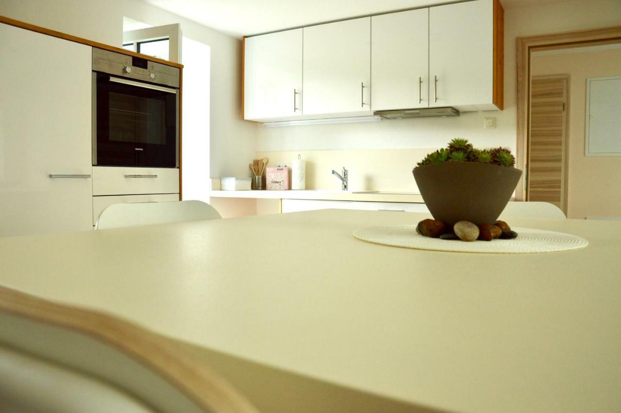 Ferienwohnung Im Sommerhaus เบิร์ชเทสกาเดน ภายนอก รูปภาพ